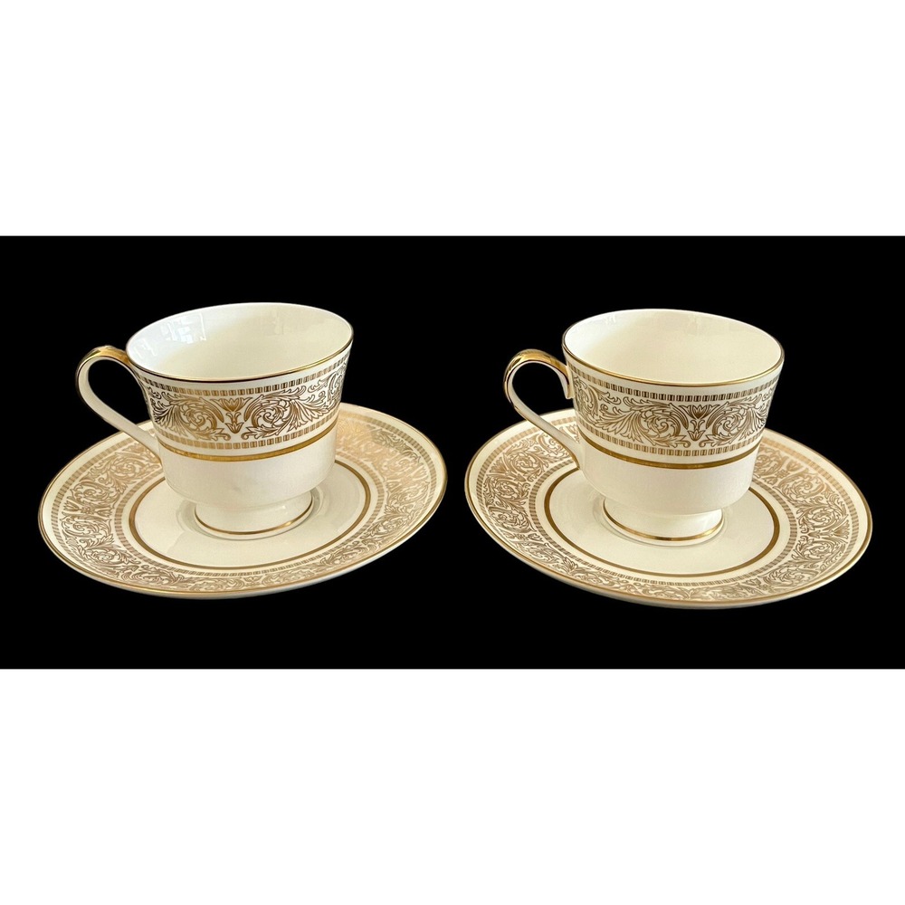 Set Of 2 Vintage Mikasa Narumi Oberlin 113 Ivory Gold Cup and Saucer‎ Set MINT
